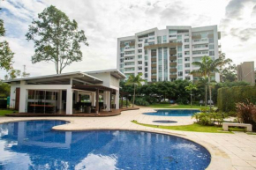 Luxury NEW Apt -24/7 sec- 10 min from SJO Airport